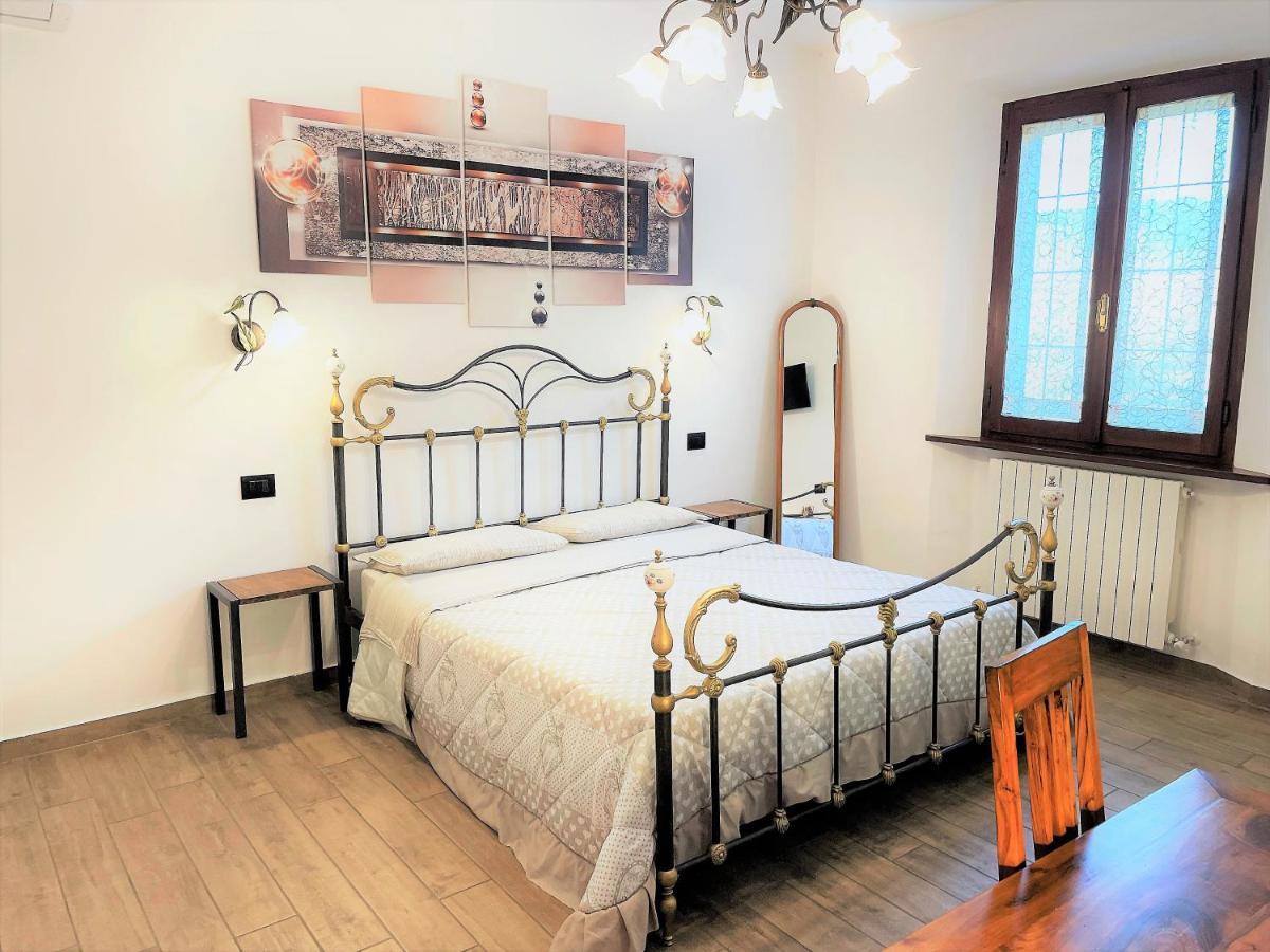 B&B Villa Incrocca Cerreto dʼEsi Exterior foto